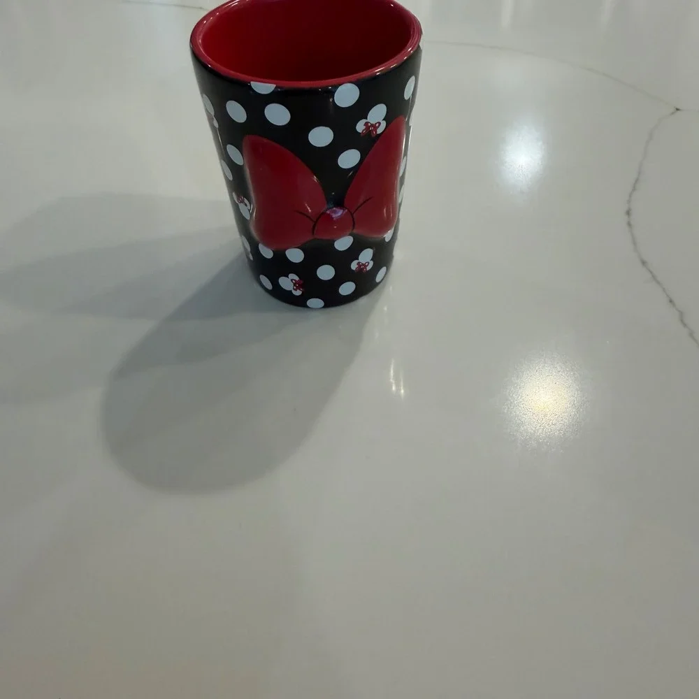 Disney Minnie Mouse Polka Dot 3D Red Bow Ceramic‎ Shot Glass Toothpick Holder